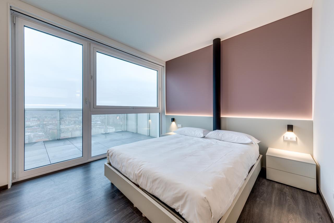 Sky Tower Suite Местре Екстериор снимка