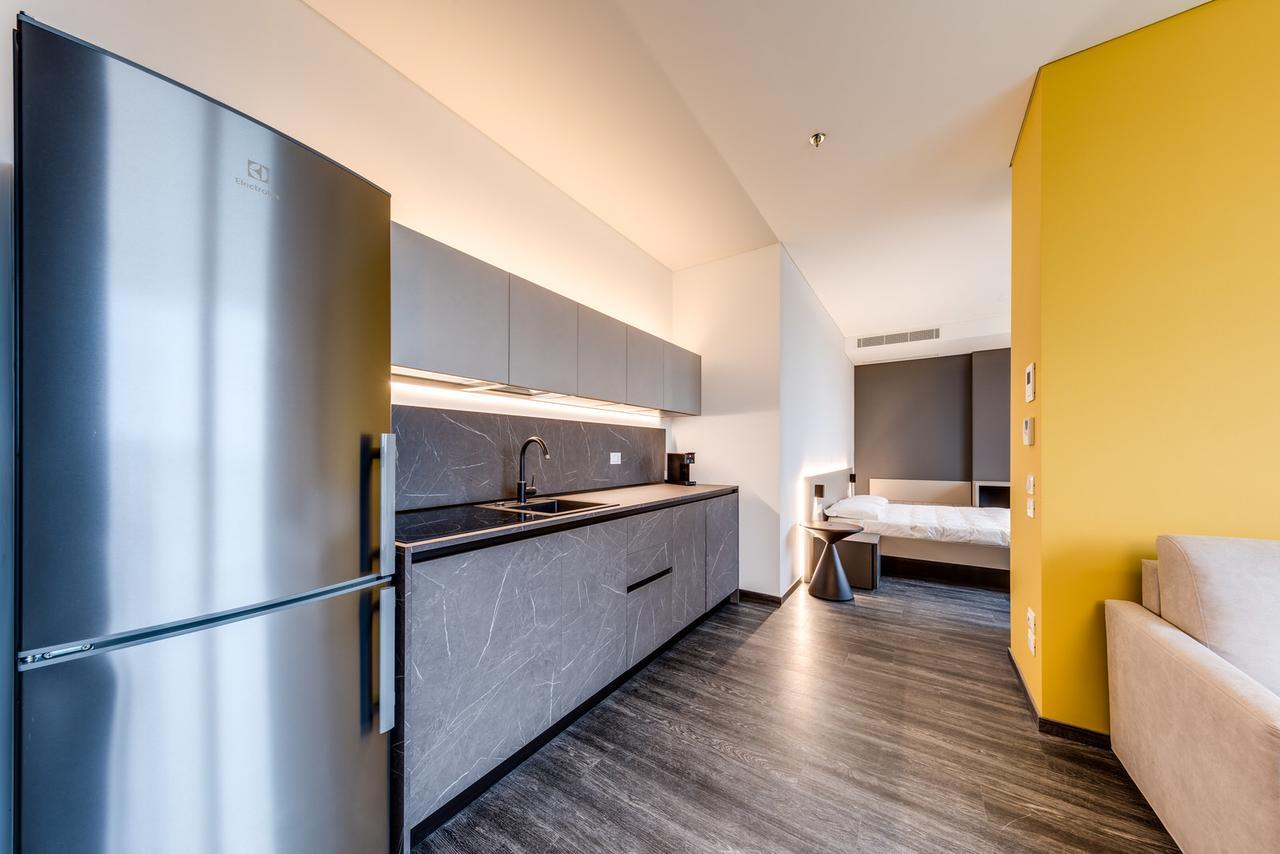 Sky Tower Suite Местре Екстериор снимка