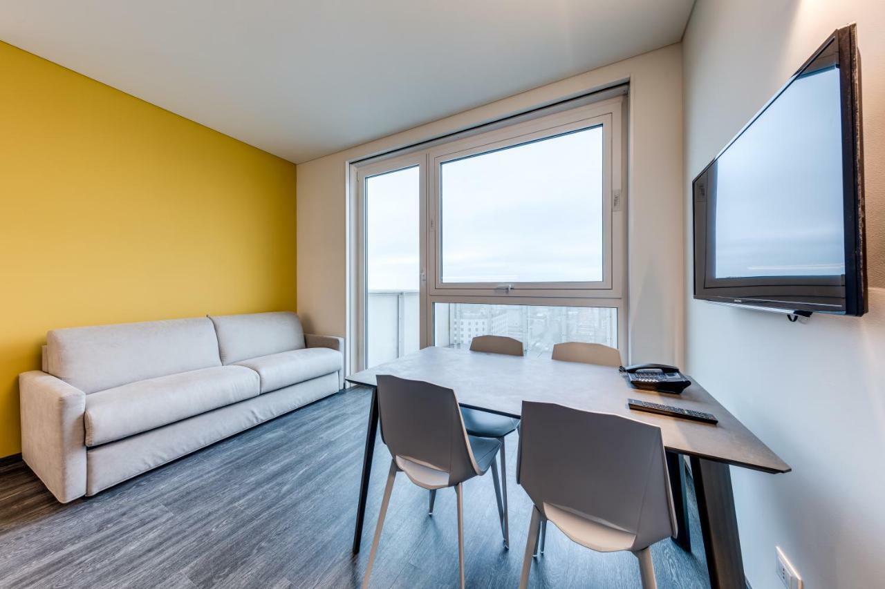 Sky Tower Suite Местре Екстериор снимка