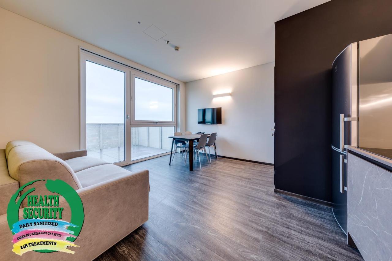Sky Tower Suite Местре Екстериор снимка